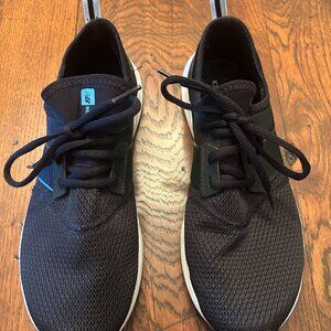 New Balance sneakers - size 9